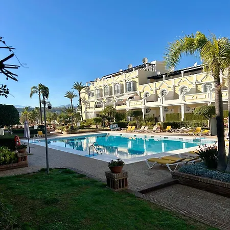 Fabulous Ground Floor In Aloha Gardens Apartment